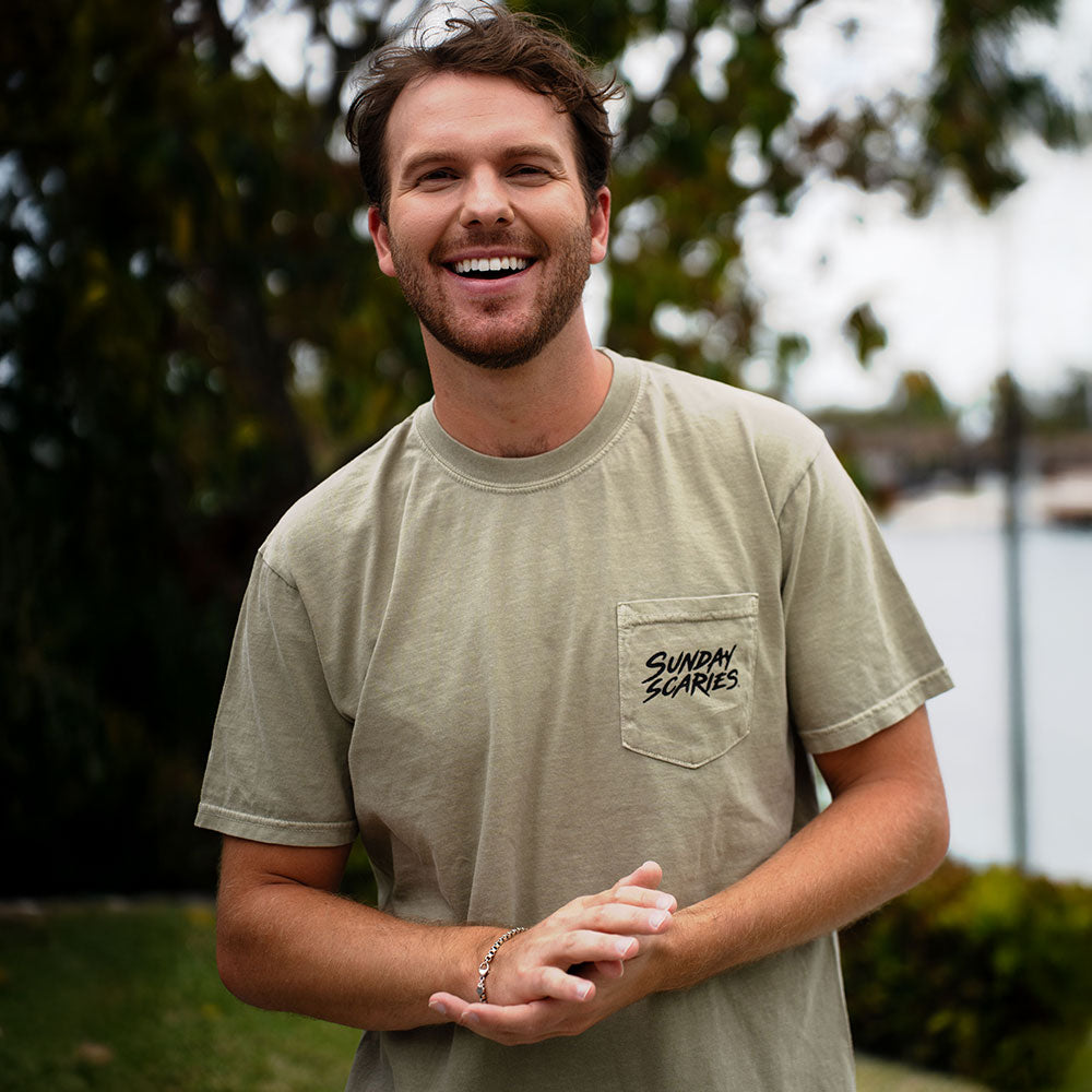 SUNDAYS BEST BORDER POCKET TEE SUNDAYS BEST BORDER POCKET TEE