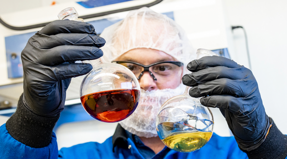 Sunday Scaries lab technician analyzing Full Spectrum vs. Broad Spectrum CBD oils